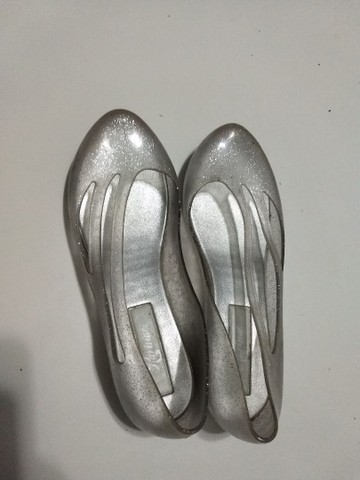 Sapatilha transparente com brilho Tam 37 - Foto 2
