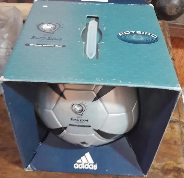BOLA FUTEBOL ADIDAS ROTEIRO UEFA EUROCOPA 2004 PORTUGAL NOVA NA CAIXA FRETE GRATIS - Foto 4
