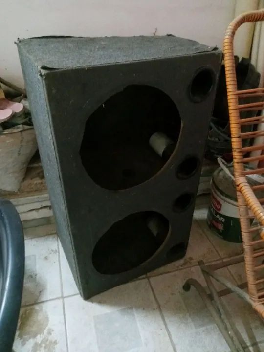 Caixa de Som para Subwoofer