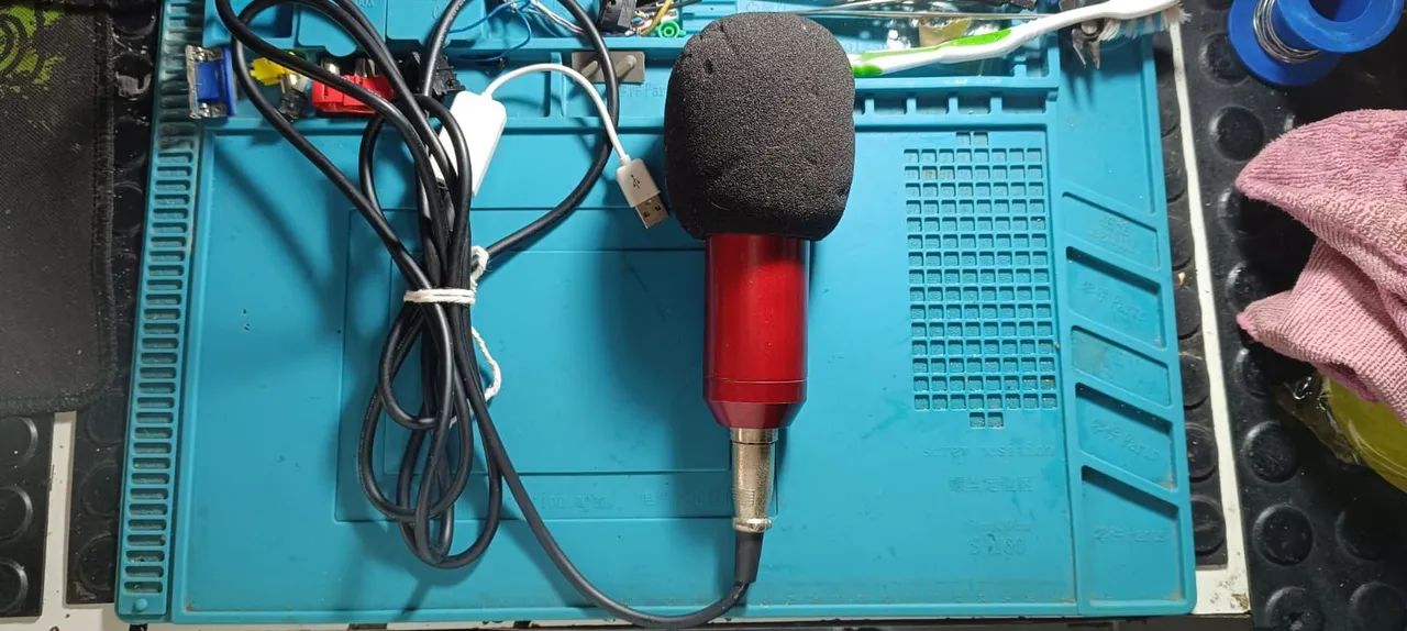 Microfone com placa de som usb
