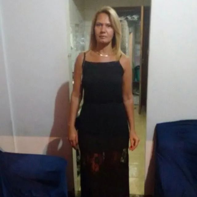 Vestido Longo Preto com Renda - Foto 4