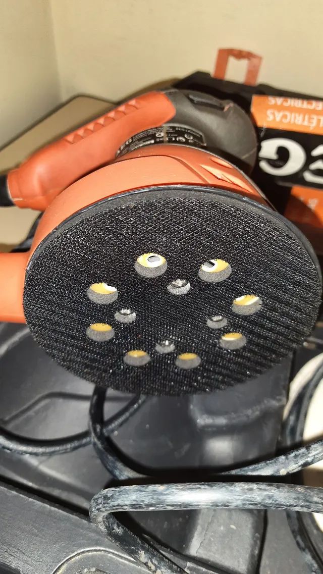 Lixadeira rotoorbital AEG 220v - Foto 5