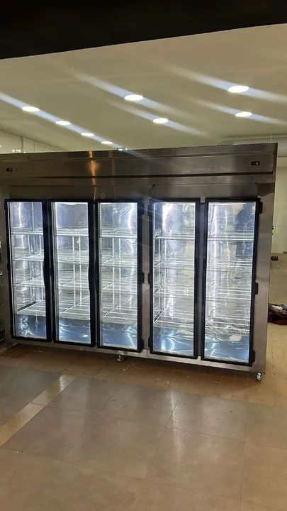 Freezer e refrigerador inox sob medida 