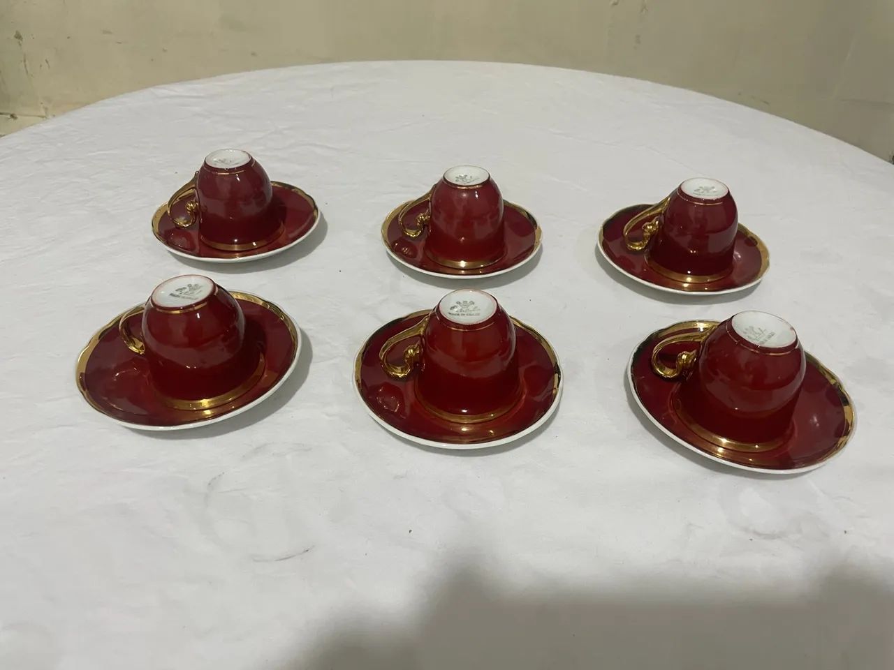 Jogo de Chá/Café em Porcelana com Detalhes Dourados - 6 Peças - Foto 5