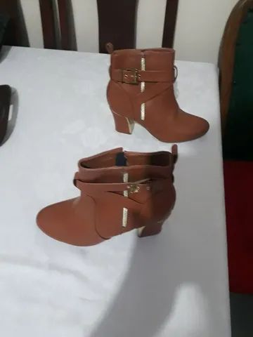 Bota feminina número 35 pouco uso  - Foto 2