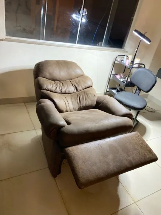 Poltrona reclinável 