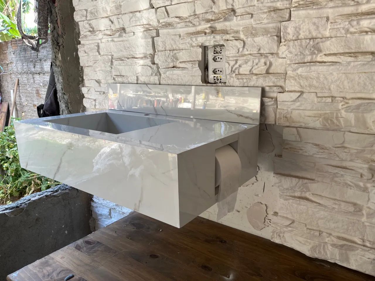Lavatório esculpido em porcelanato - Foto 3