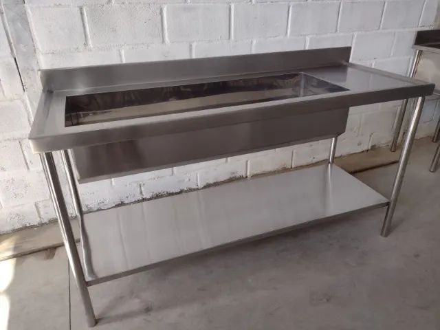 Tanque inox com bancada lateral 