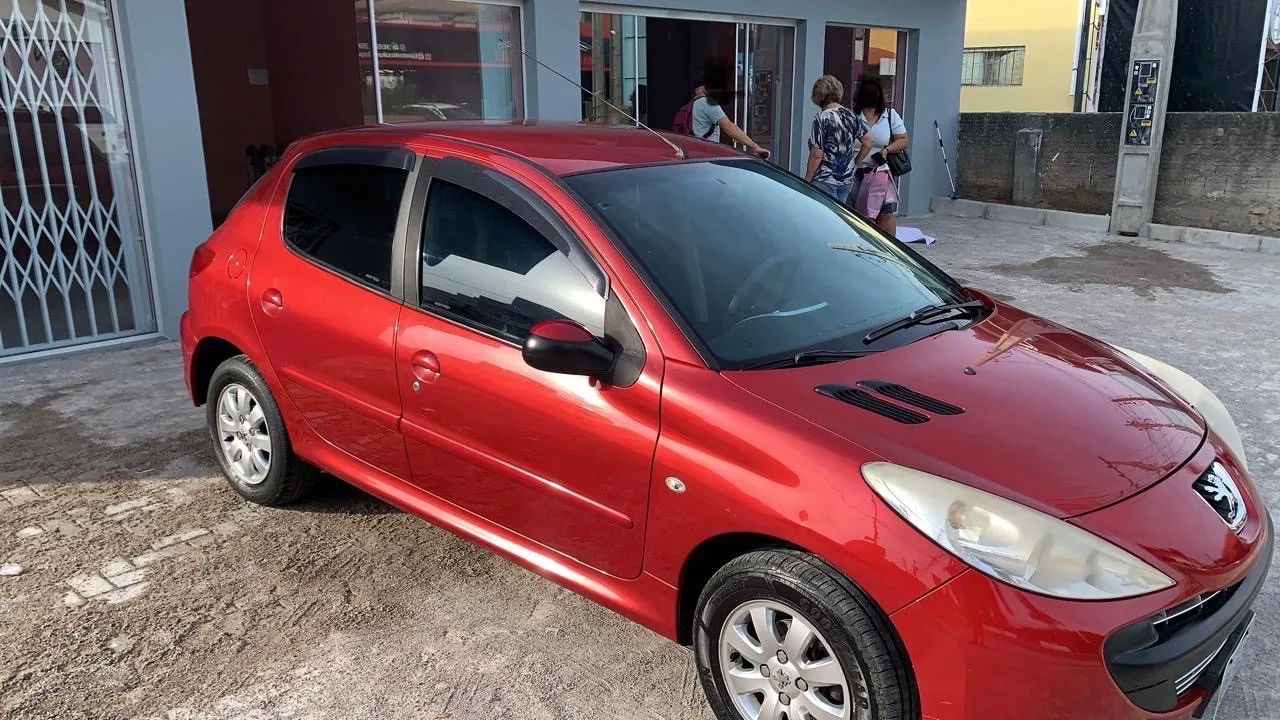 Peugeot 207 XR 1.4 2011  - Foto 2