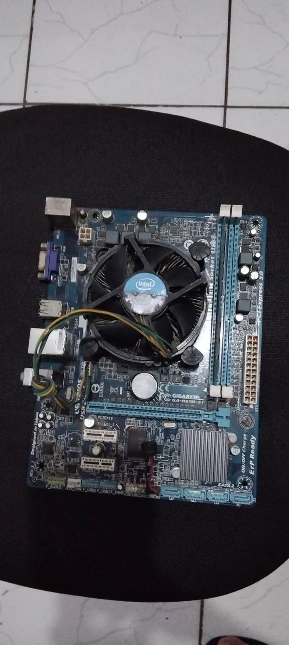 Placa mãe GIGABYTE com defeito. - Foto 2