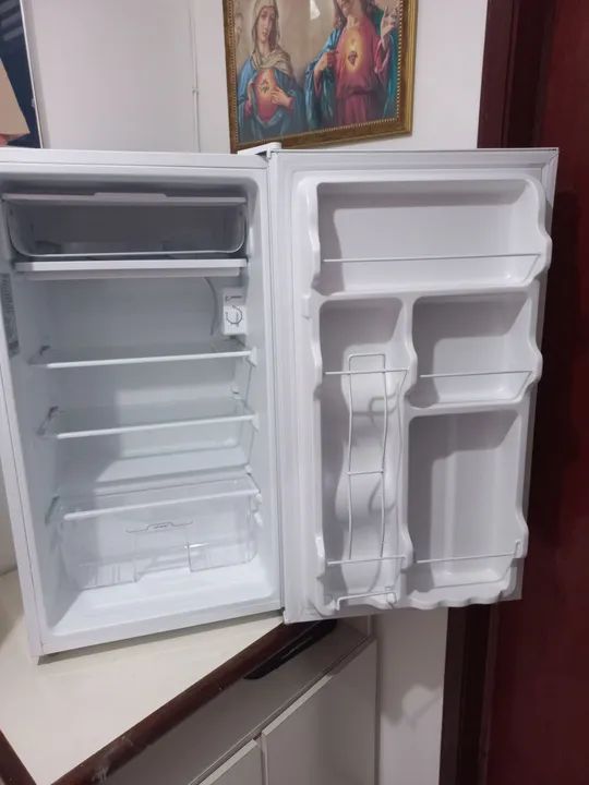 Frigobar midea novo 93L na garantia! - Foto 4