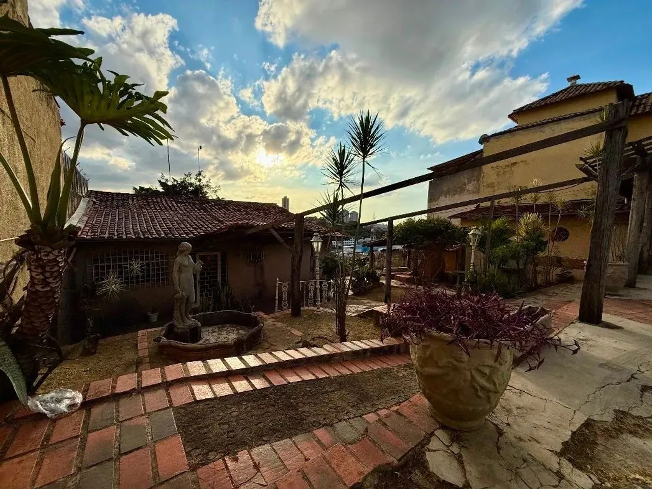Terreno à venda, 854 m² por R$ 1.300.000,00 - Caiçaras - Belo Horizonte/MG