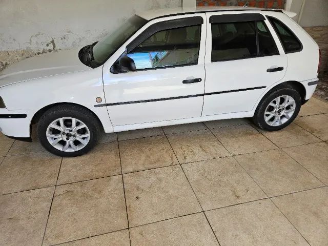 Gol 2002 GIII Sport 16V 4 Portas 1.0