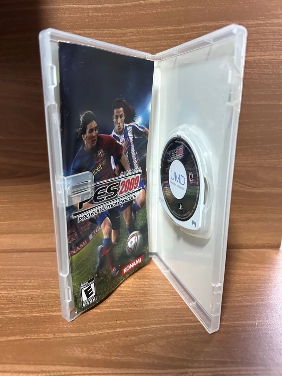 Lote contendo 4 Jogos Pro Evolution Soccer PSP - Foto 4