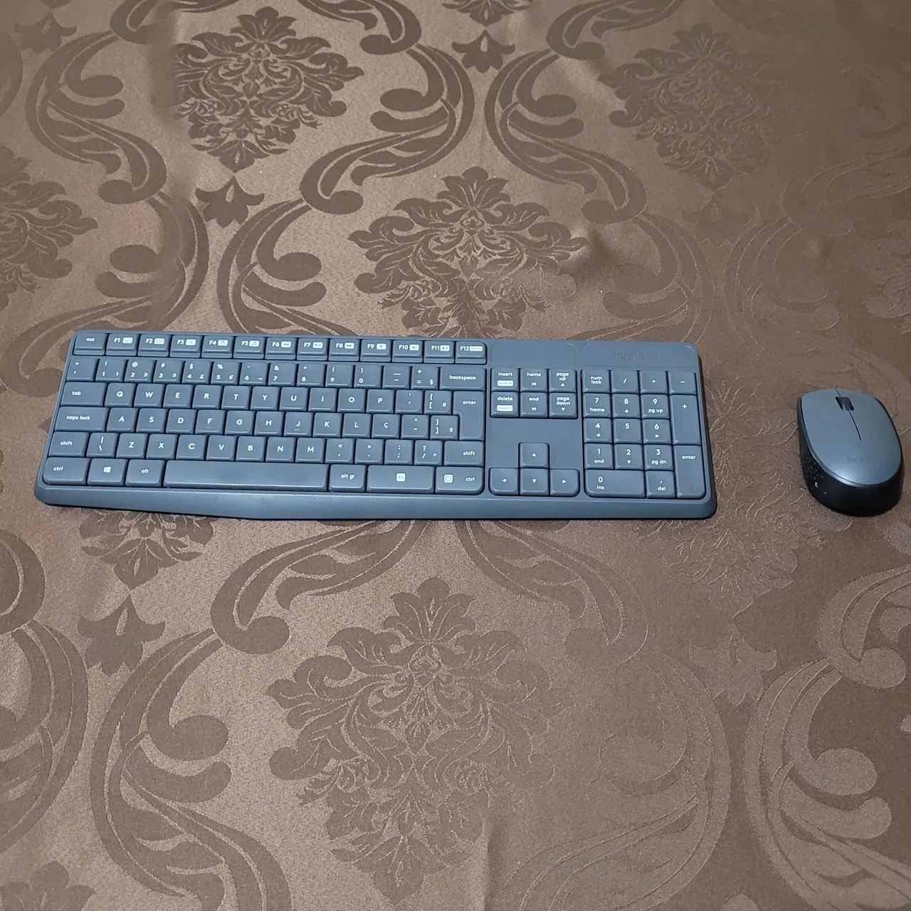 Teclado e Mouse Sem Fio Logitech