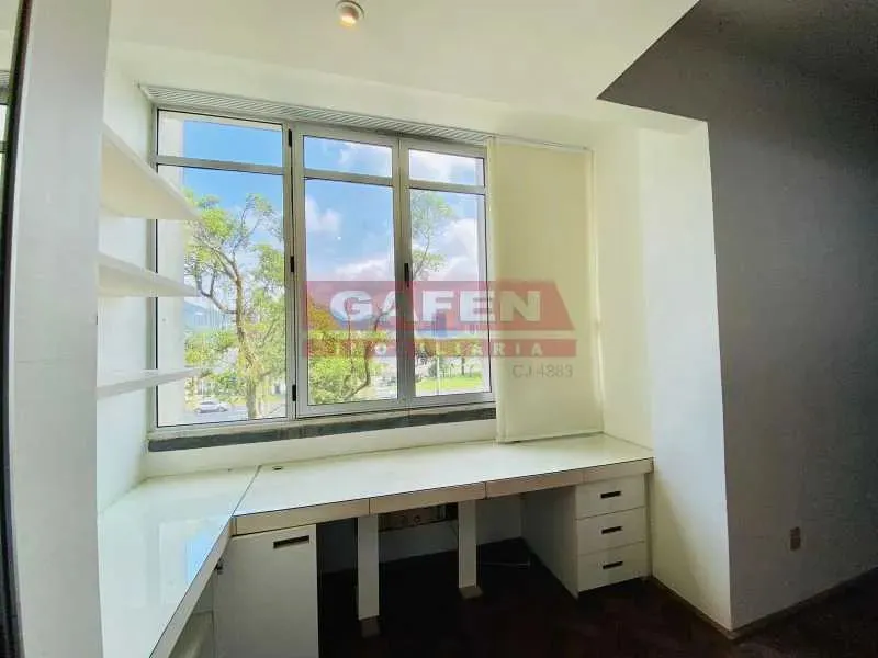 Apartamento com vista maravilhosa no Flamengo, 2 quartos com vaga de garagem