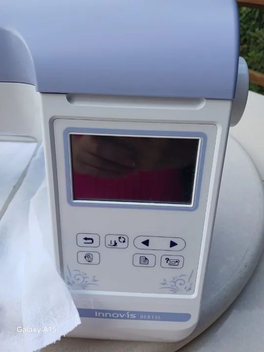 Bordadeira Brother BE815L - Foto 3