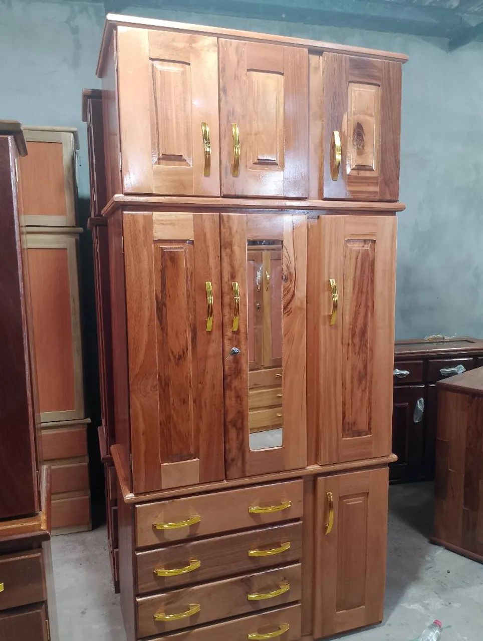 Guarda-Roupa de Madeira Maciça - Foto 5