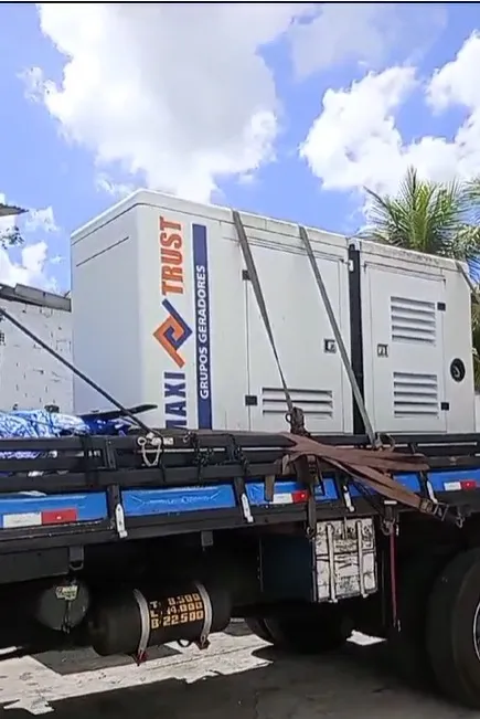 GERADOR 180 KVA MAXI TRUST - PRATICAMENTE NOVO