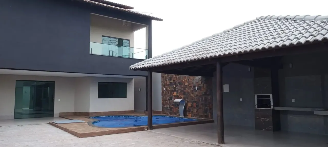 Sobrado para venda com 254 metros quadrados com 3 quartos em Residencial Barravento - Goiâ