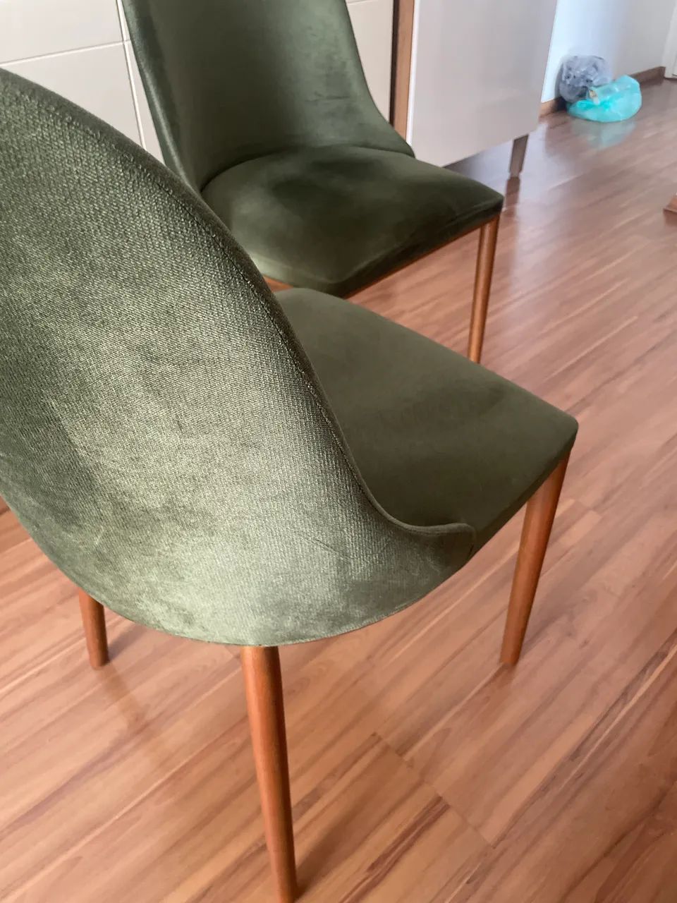 Mesa  em Laca + 8 cadeiras veludo Premium  - Foto 3