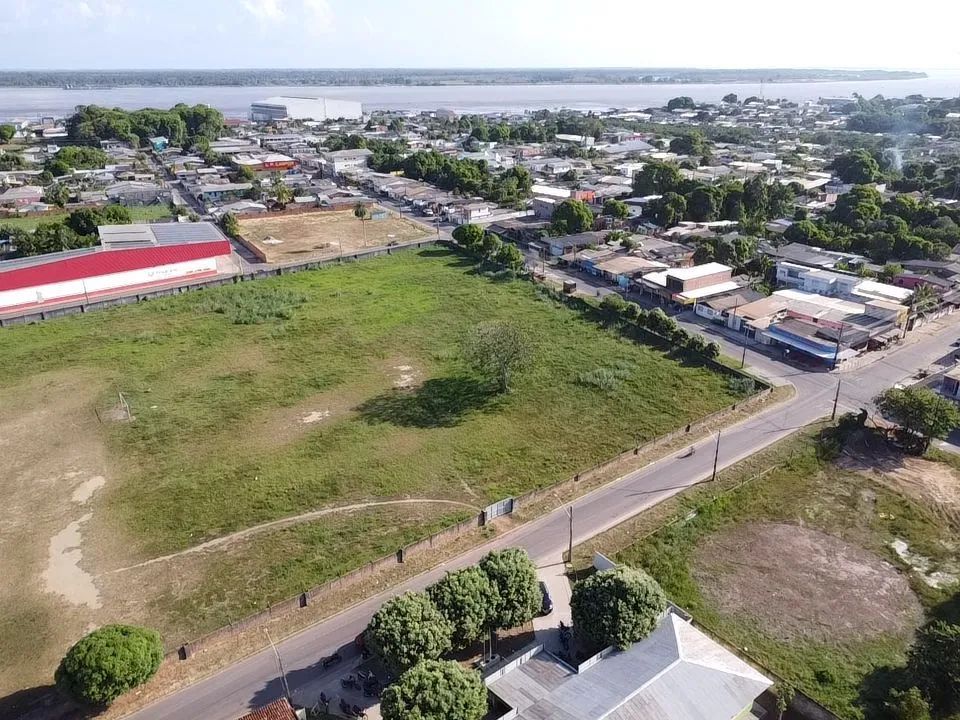 Terreno 22.000m2 no centro de Itacoatiara - Foto 2