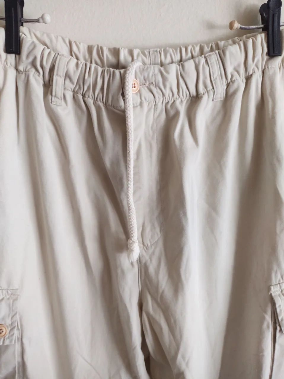 calça bolso creme tamanho GG veste 48  - Foto 5
