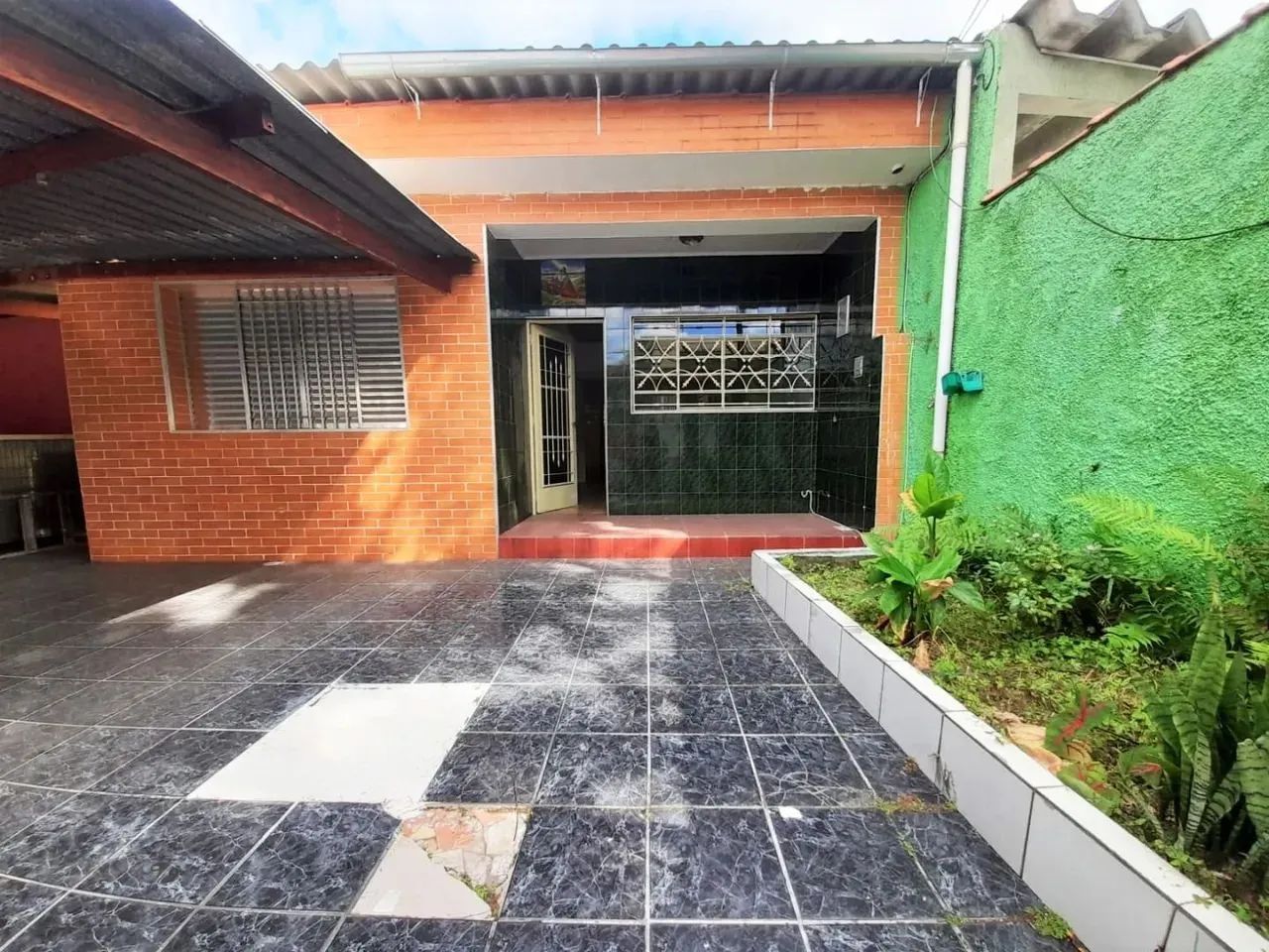 CASA A VENDA NA TERRA FIRME 