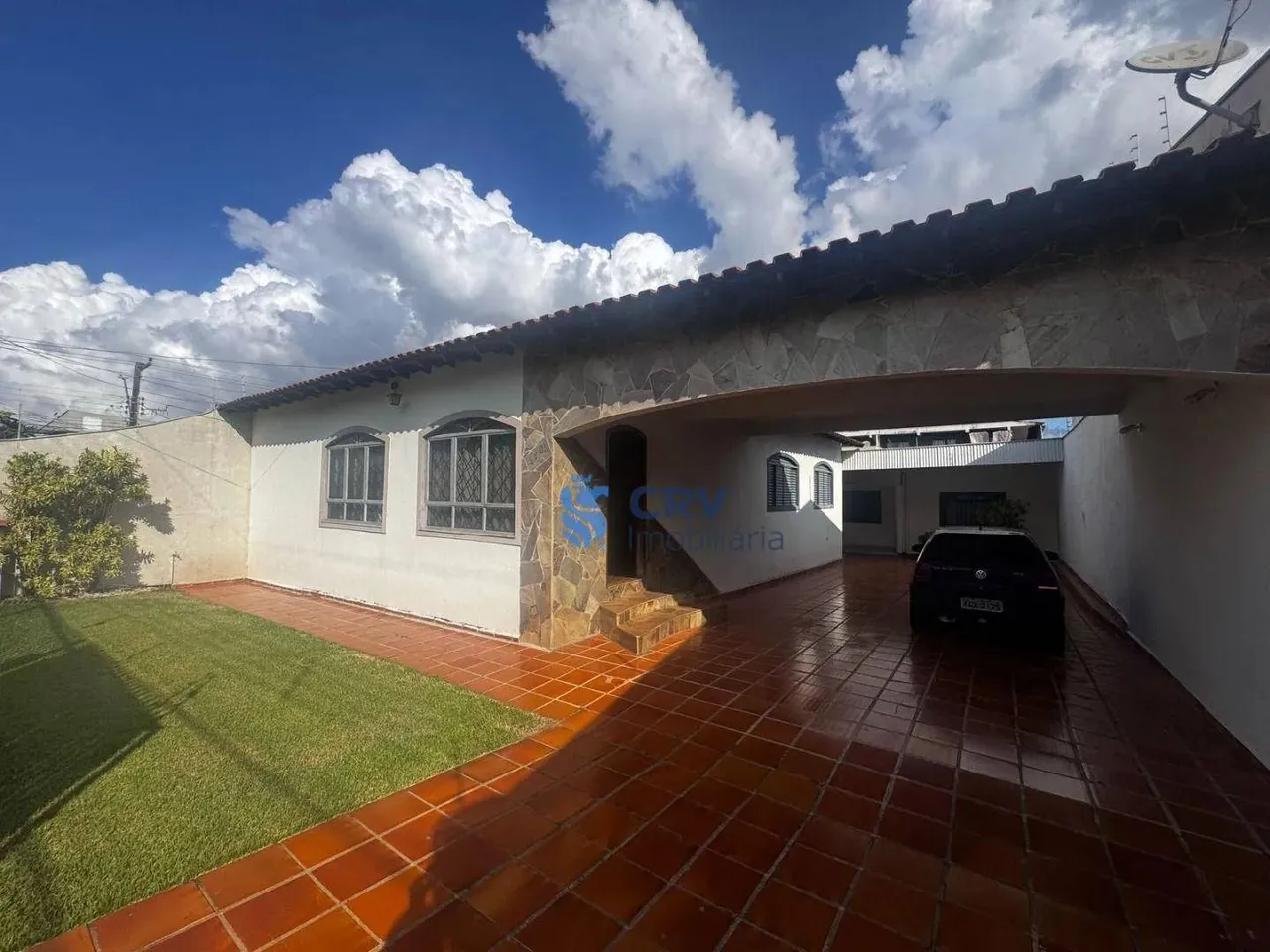 Casa com 2 dormitórios para alugar, 233 m² por R$ 3.300,00/mês - Recreio - Londrina/PR