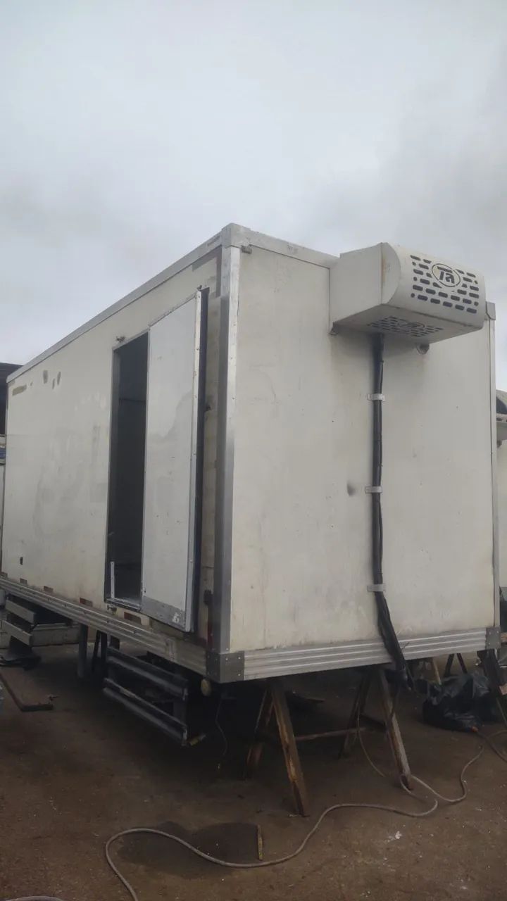 Baú refrigerado com aparelho - Foto 2