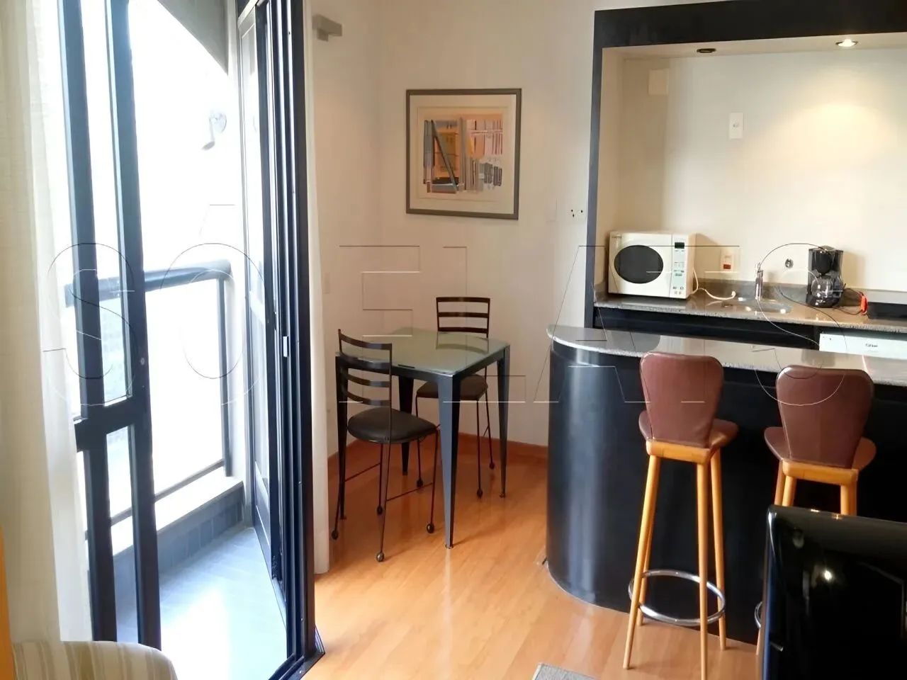 Flat com 46m² 2 dormitórios à venda no Jardim Europa. - Foto 2