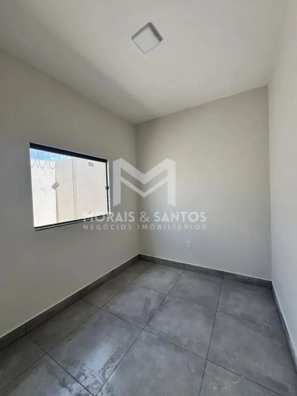 M - OPORTUNIDADE CASA À VENDA NO BAIRRO JARAGUÁ II - MONTES CLAROS MG - Foto 2