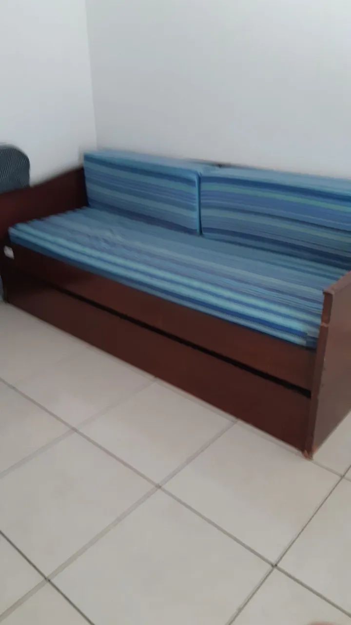 Sofá Cama de 2 lugares em ótimo estado
