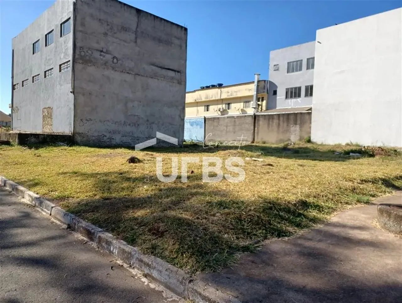 Lote Comercial à Venda na Avenida Principal do Recanto das Emas- 170 m² - Foto 3