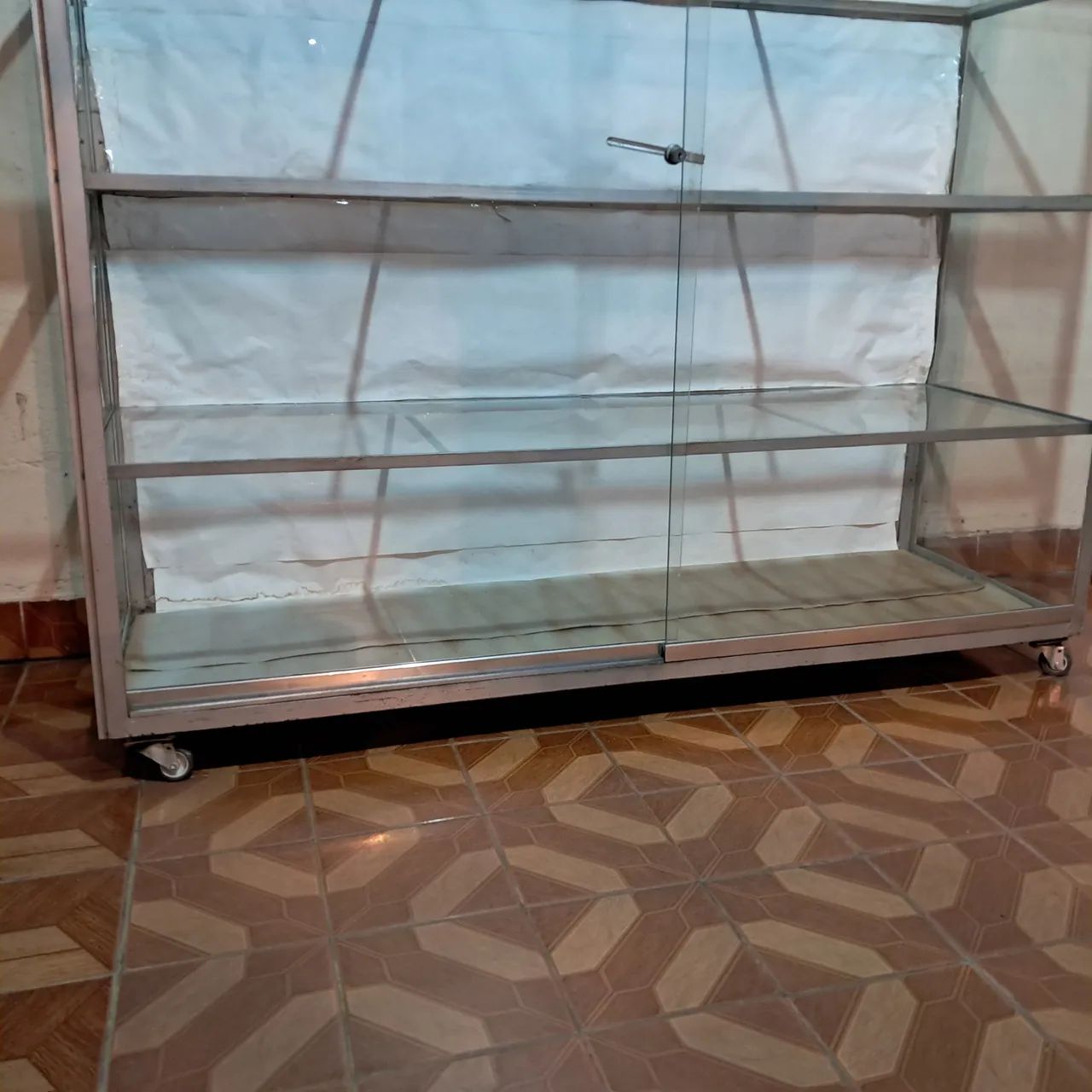 VENDO VITRINE DE FERRO  - Foto 3