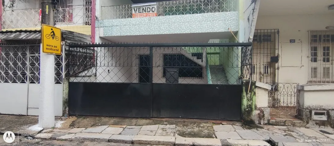 Casa Cidade Velha - Próximo ao Fórum, 02 Pav. 4 quartos, 3 banheiros e 2 garagens