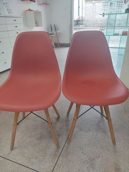 4 Cadeiras Eames Vermelhas - Foto 2