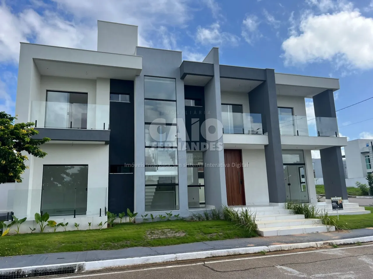 Casa no condomínio Novo Leblon