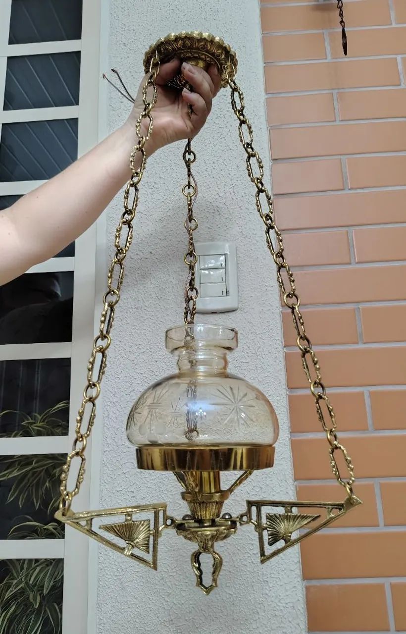 Antique chandelier in solid bronze with amber dome featuring carved details64728678176643122