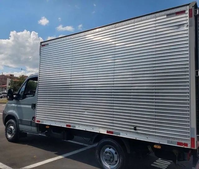 Iveco Daily Bau 2018 (Transferencia de divida).  - Foto 5