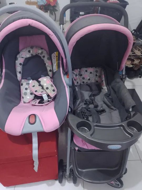 Vendo esse kit carinho e bebê conforto