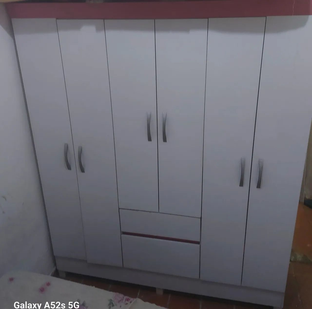 Guarda-Roupa Branco com 6 Portas