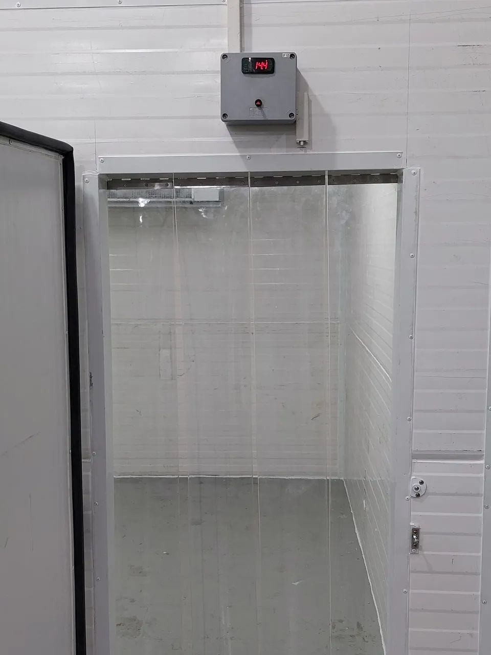 Câmara Fria congelados medindo 4.60x2.50 temperatura-20 - Foto 3