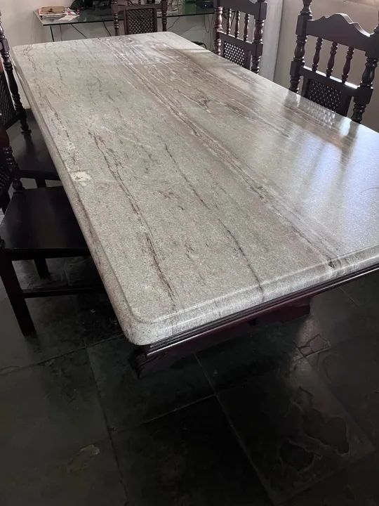 Mesa de Jantar em Madeira Maciça com Tampo de Mármore - Foto 3
