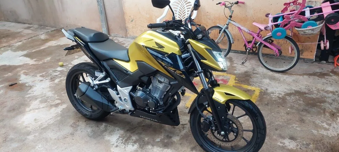 Honda CB 300f Twister 2023