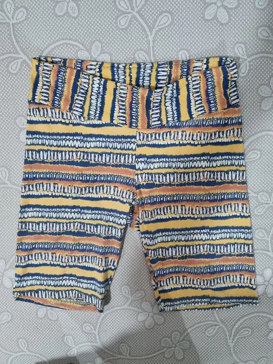 Bermuda em licra estampado feminino