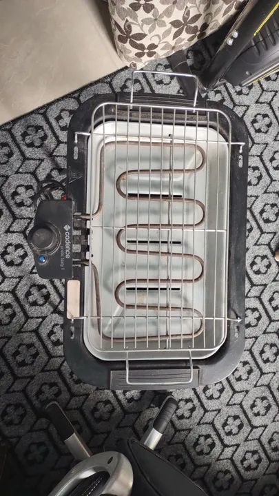 Churrasqueira elétrica 220V - leia a descrição - Foto 2