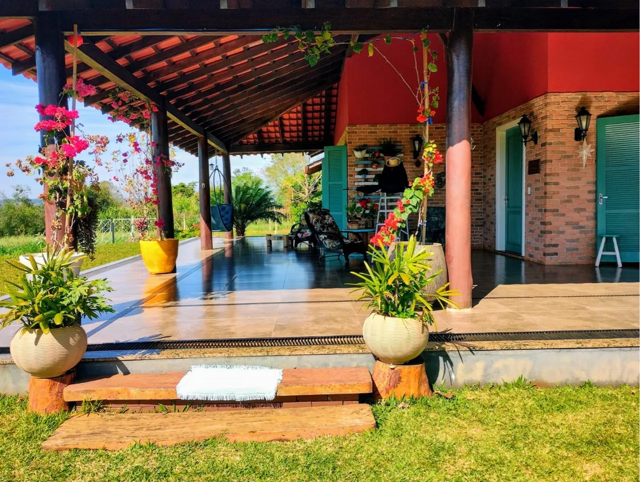 Chácara com excelente casa