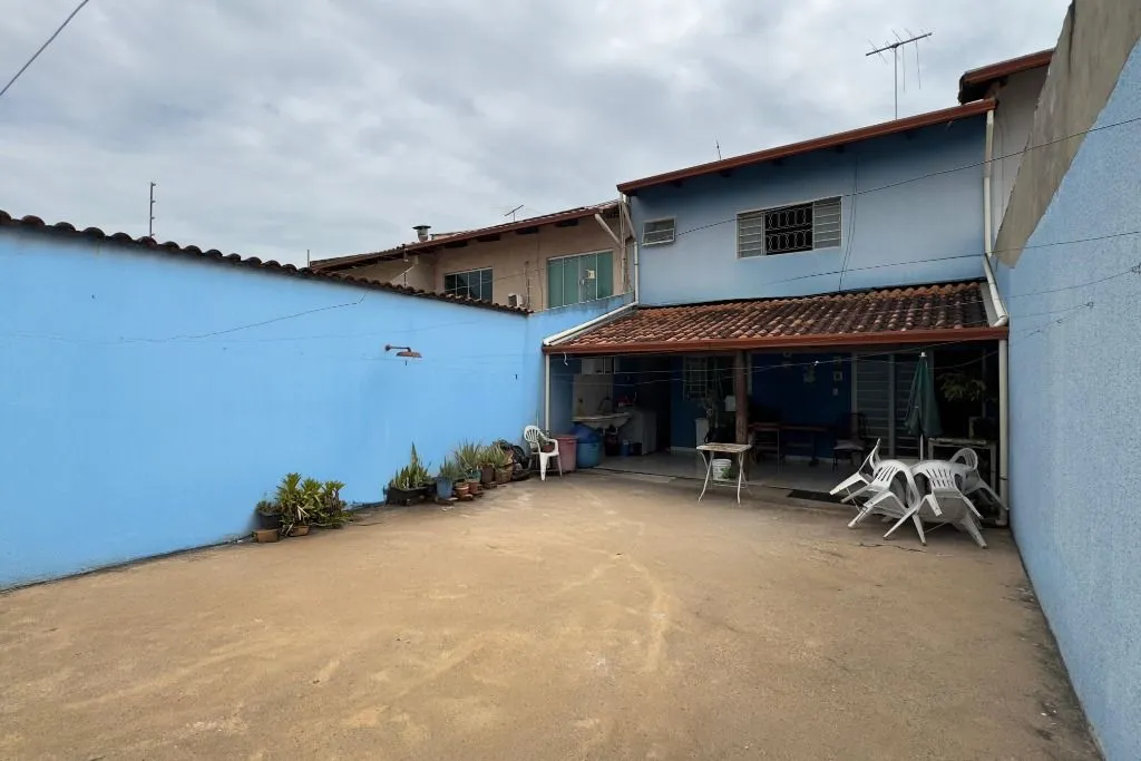 Sobrado de 163 m² com 04 quartos à venda por R$ 680.000 no Jardim América - Goiânia
