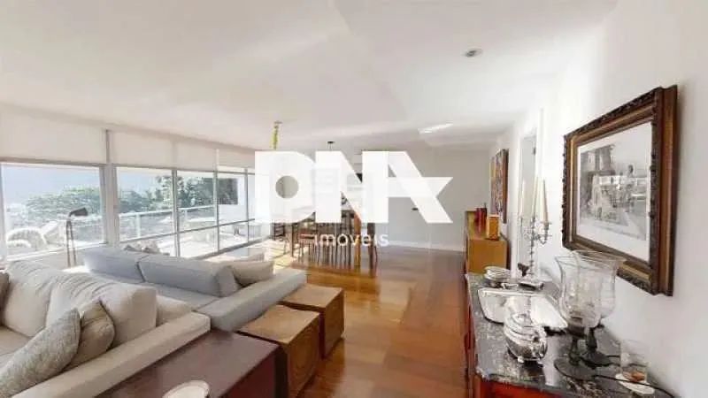 Apartamento - / Residencial / Lagoa